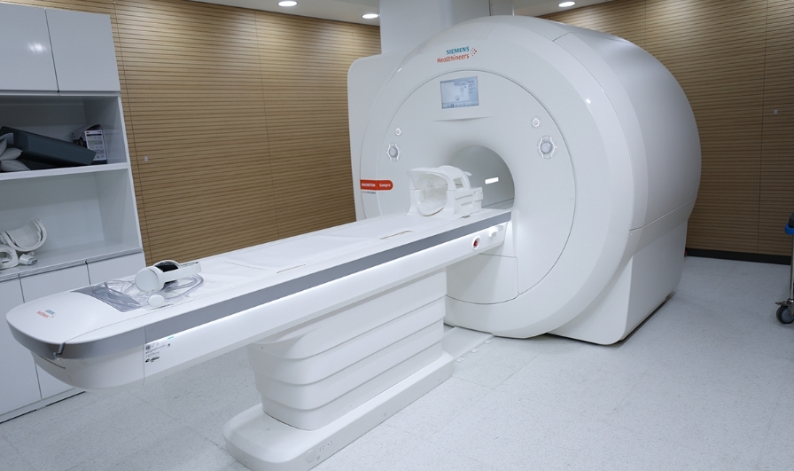 MRI